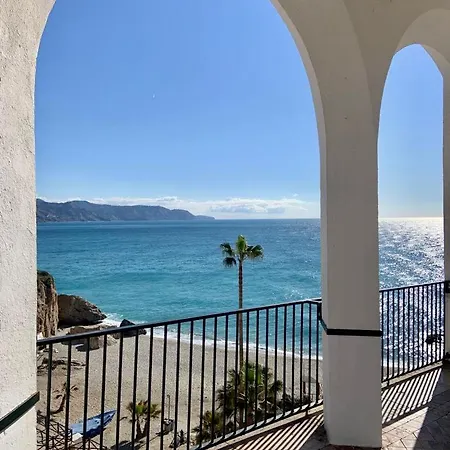 Luxury Sea View 2 Bedroom By Maison Jaken Apartment *