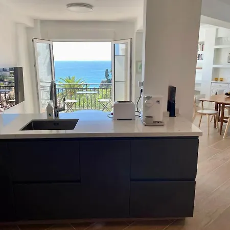 Apartment Luxury Sea View 2 Bedroom By Maison Jaken